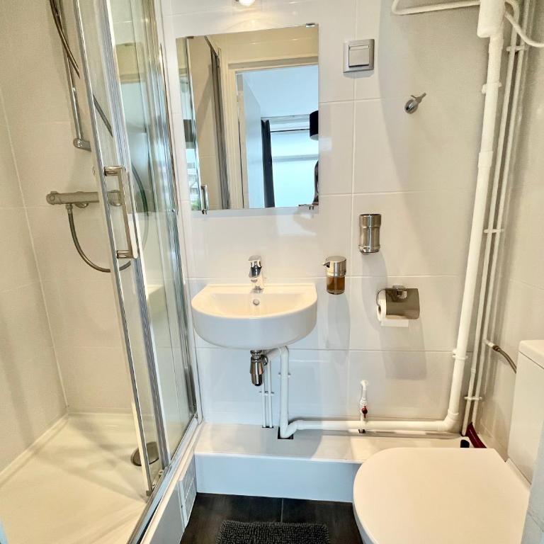 Apartment Paris Studios - Apartment - Zugang zur Straße - 1