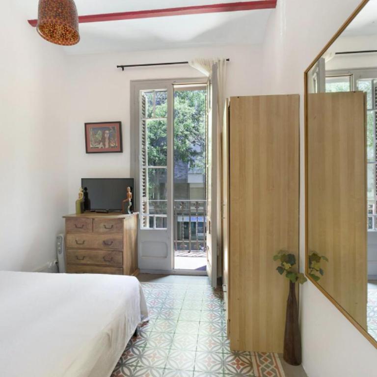 Great apartment in Sagrada Familia with Balcony - Standard Apartment - 7