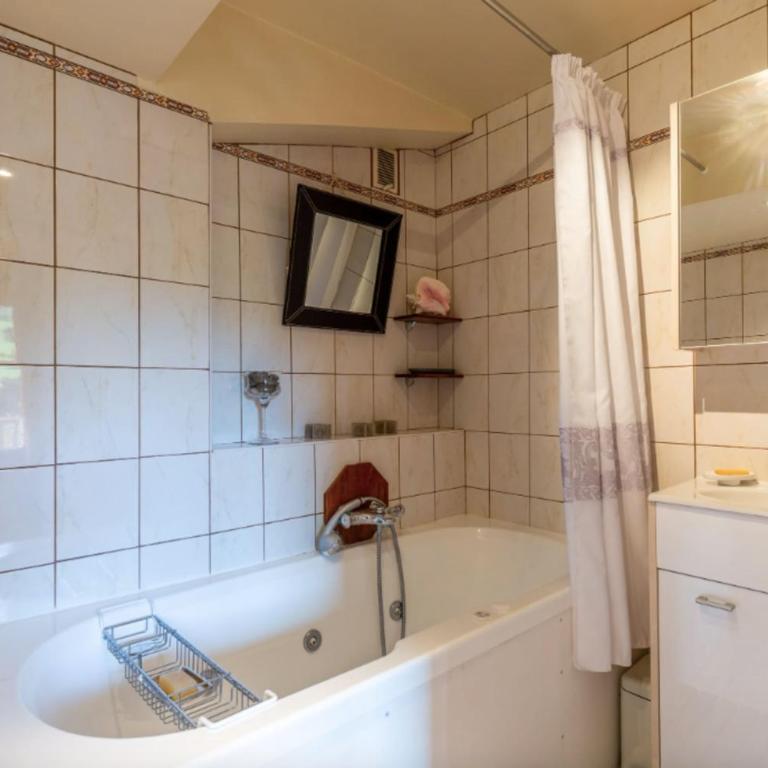 Appartement hyper centre face au domaine skiable - One-Bedroom Apartment with Balcony and Mountain View - 6