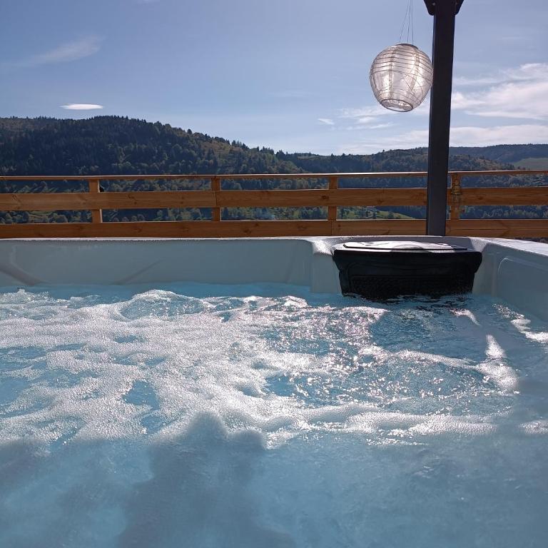 Les Chalets Bambi & Jacuzzi privatif - Appartement - 8