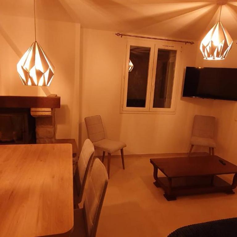 La Tiniera à Lucéram - Maison rénovée 2023- Terrasse - Wifi - Village des crèches - Maison 1 Chambre - 24