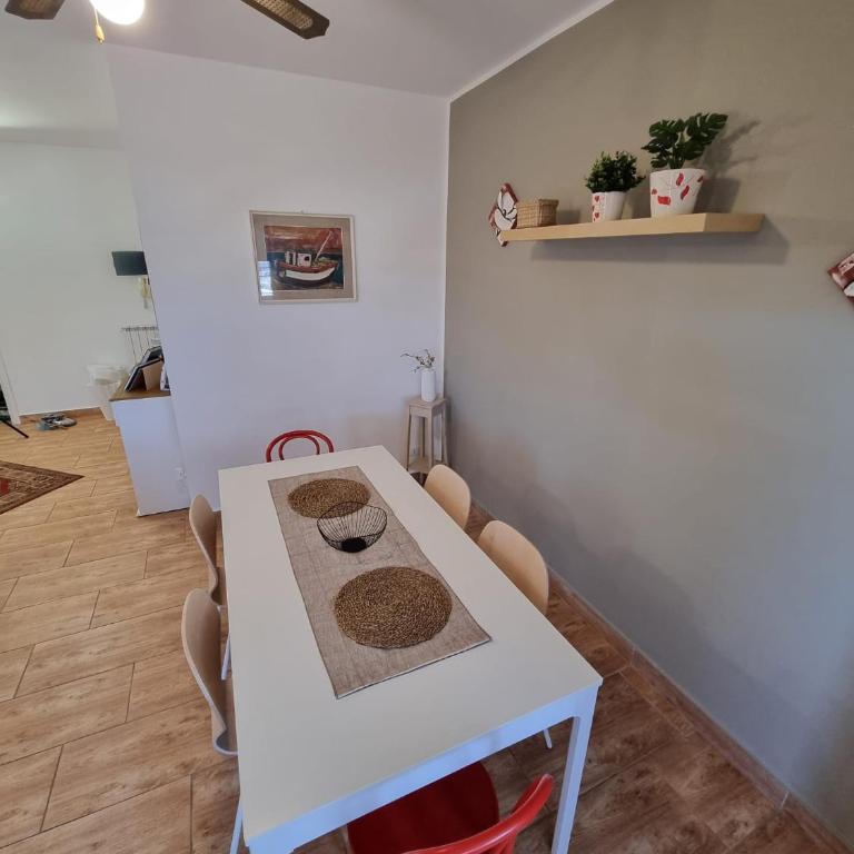 CITY HOUSE & FREE PARKING by Perry-Holiday moderno, panoramico e comodo fino a 6 ospiti - Apartment with Terrace - 20