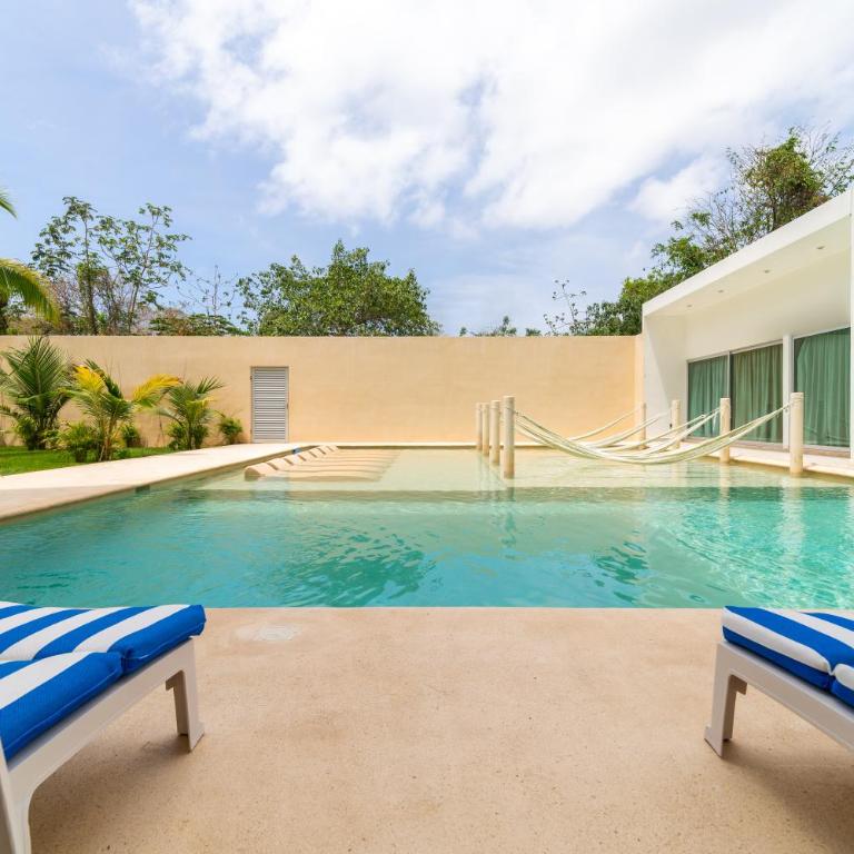 Penthouse with Jungle View Terrace Gym Pool HotTub - Apartment - 26