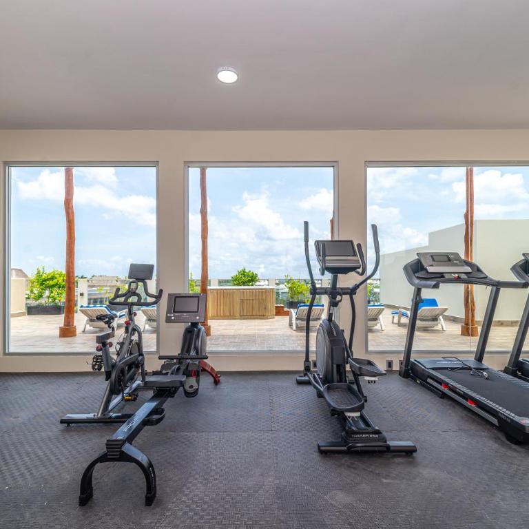 Penthouse with Jungle View Terrace Gym Pool HotTub - Apartment - 29