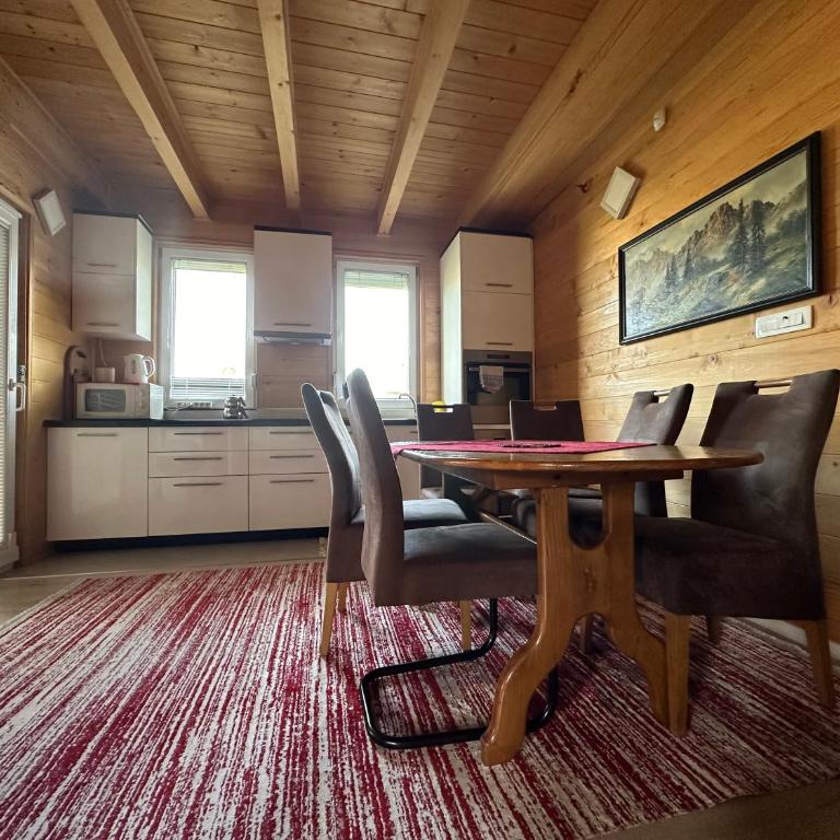 Wooden Villa Sarajevo - Vila - 13