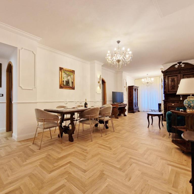 LA BARONESSA CHARMING HOUSE with parking - Three-Bedroom Apartment - 3