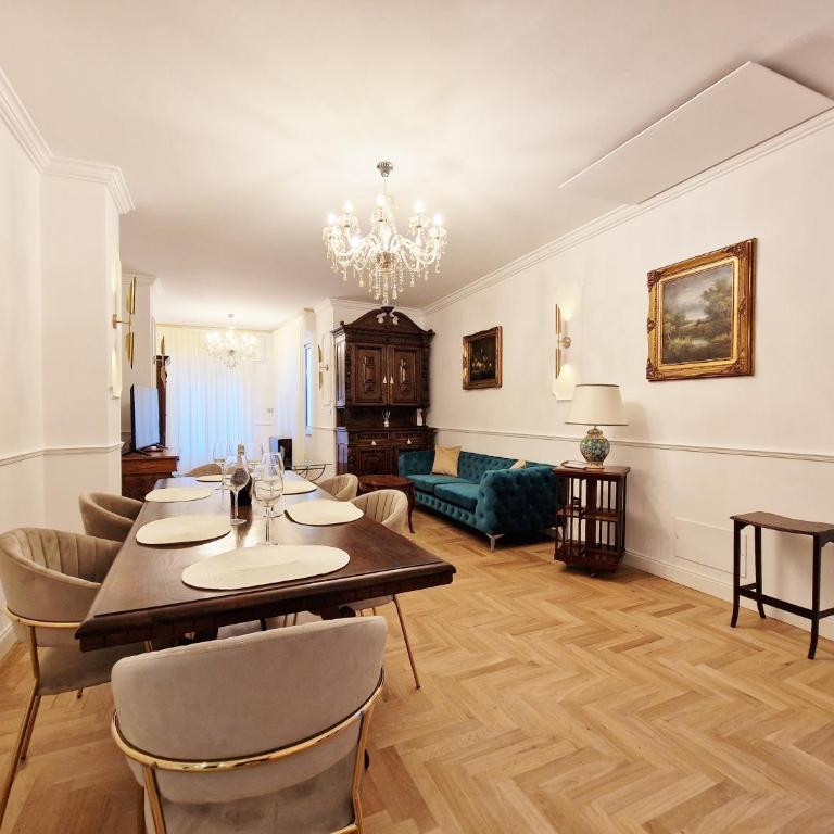 LA BARONESSA CHARMING HOUSE with parking - Three-Bedroom Apartment - 5