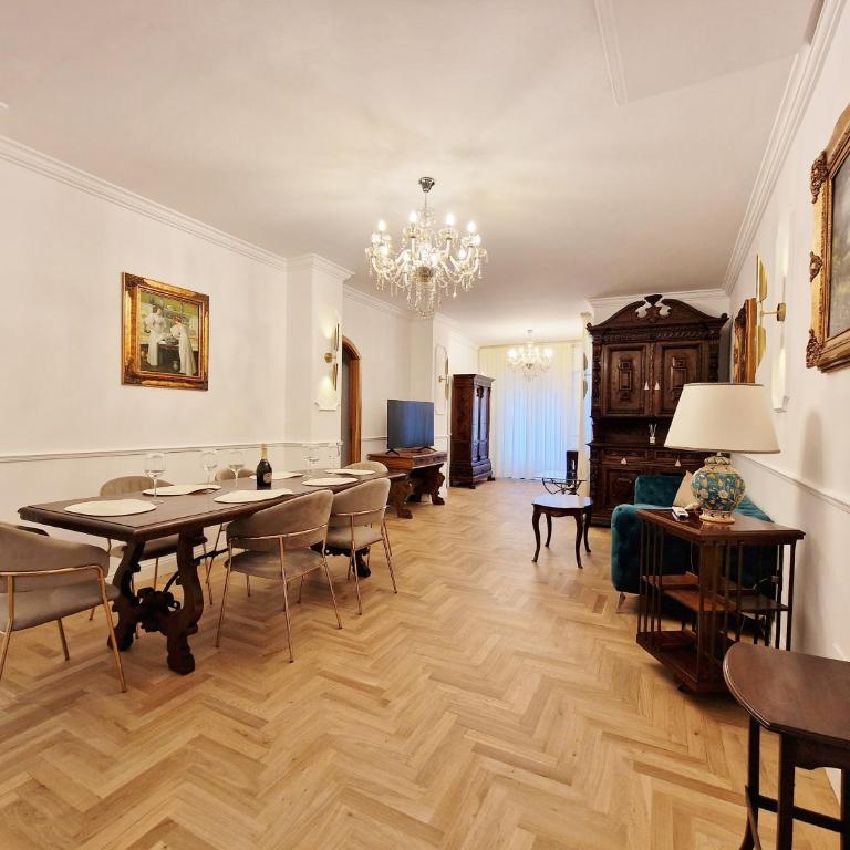 LA BARONESSA CHARMING HOUSE with parking - Three-Bedroom Apartment - 6