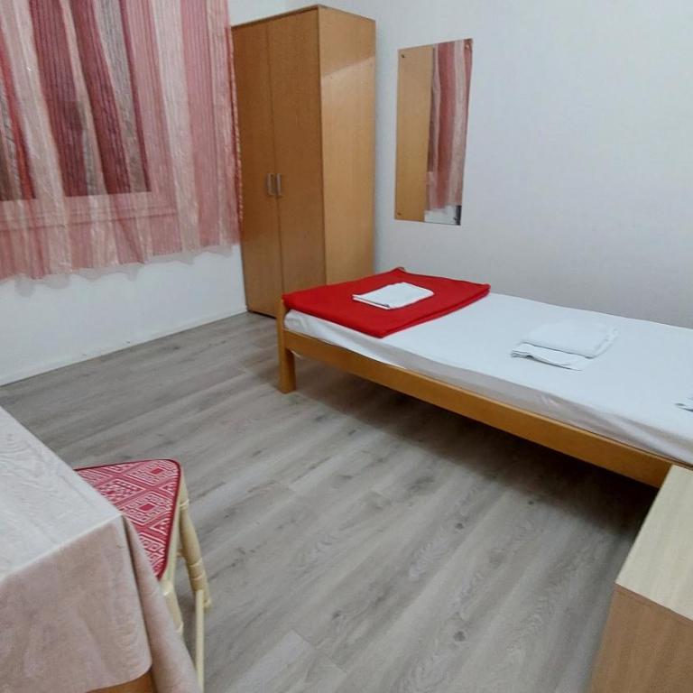 Guesthouse Mixe - Triple Room with Private Bathroom - 4