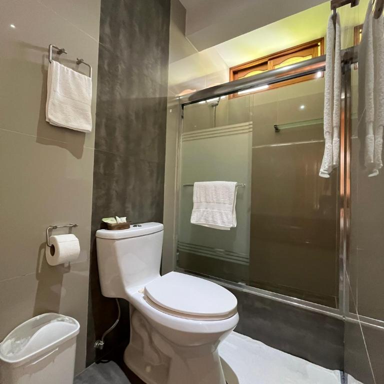 Casa Oxapampa - Habitación Cuádruple con balcón - 7