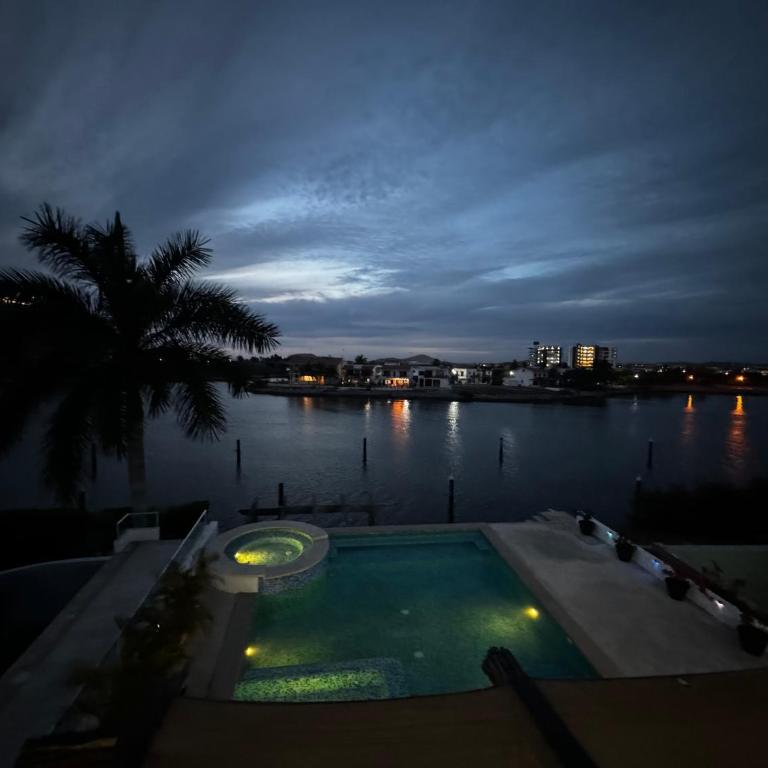 Casa Isla Marina Vista al Mar 20 Personas - Four-Bedroom House - 35