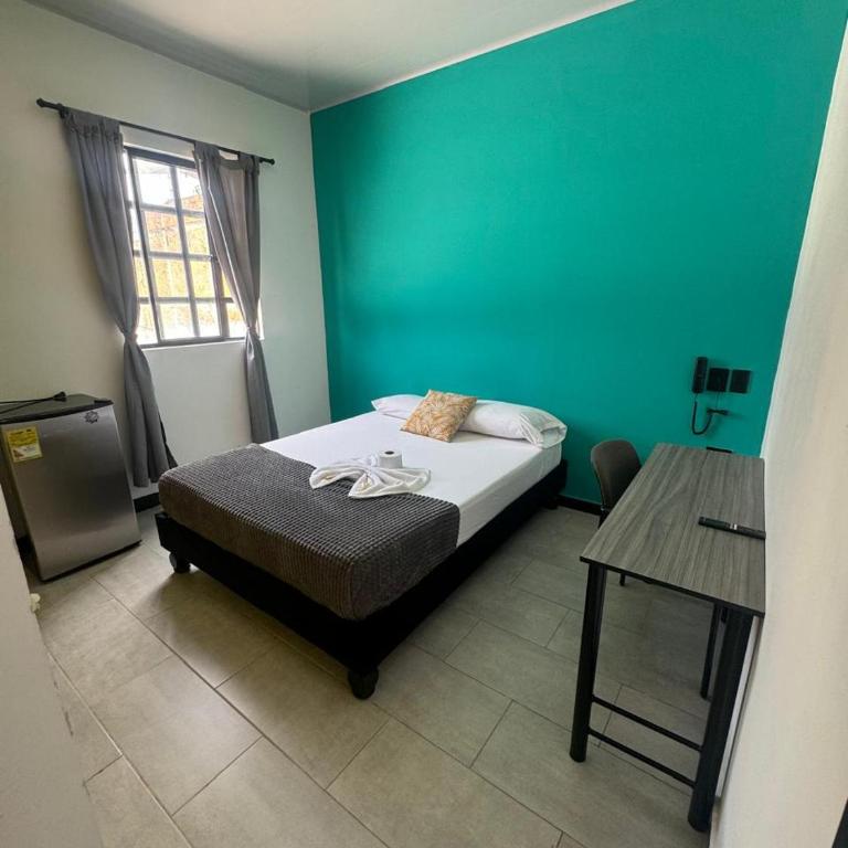 HOTEl KASA 5TA FRENTE AL ESTADIO - Habitación Doble - 6