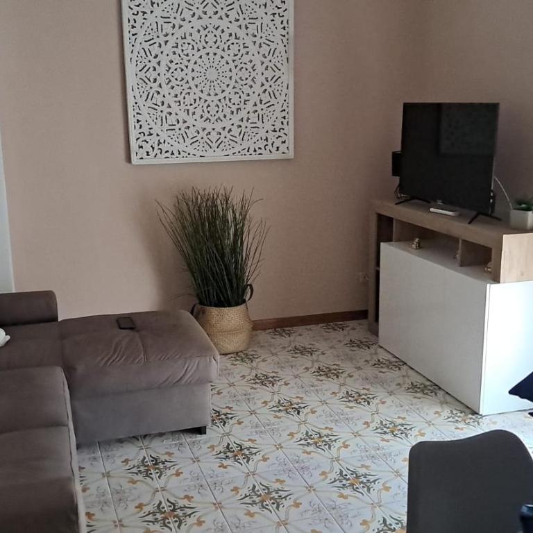 Esther's Home Casa - Two-Bedroom Apartment - 11