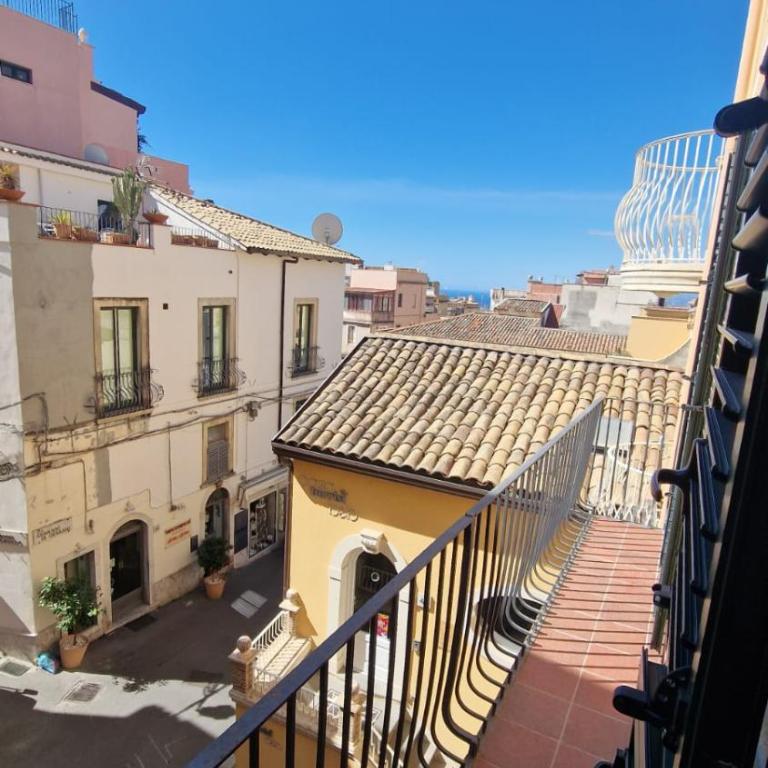 Casa Diana Taormina - Appartamento con 1 Camera da Letto con Balcone e Vista Città - 10