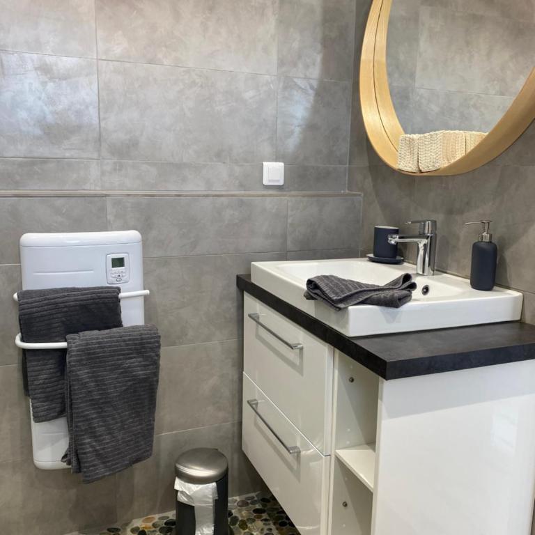 Appartement cosy Le Bohème, à 300m des plages et animaux acceptés 2eme étage - Apartment mit 1 Schlafzimmer - 24