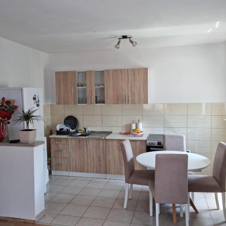 Portofino Guest House Blagaj - One-Bedroom House - 5