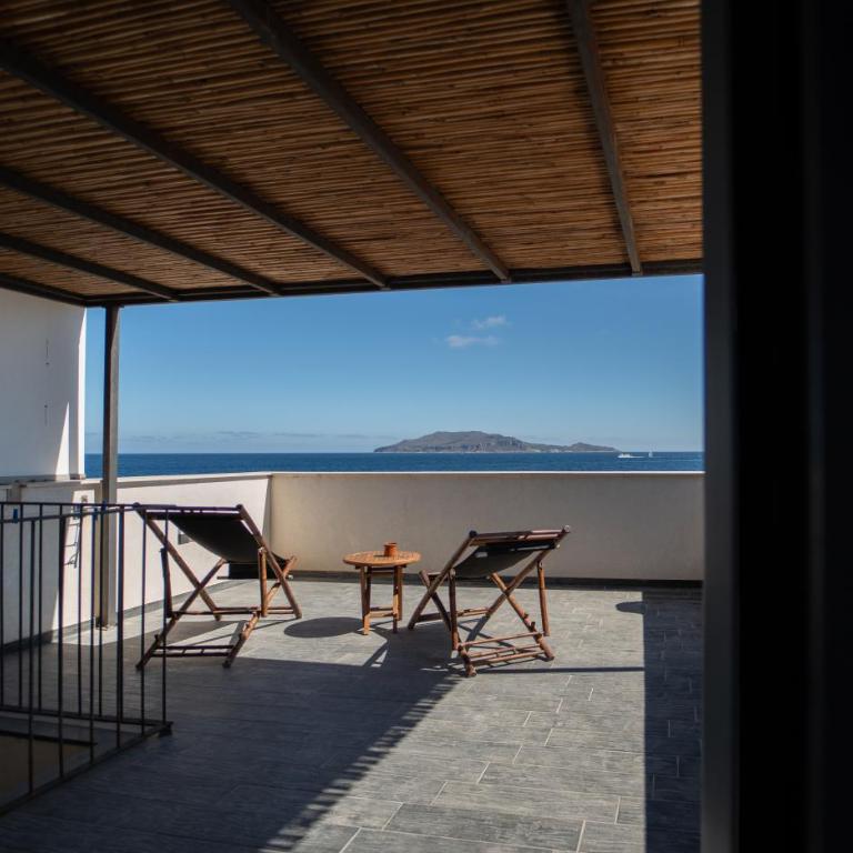Ajamola - Camera Matrimoniale con Balcone e Vista Mare - 15