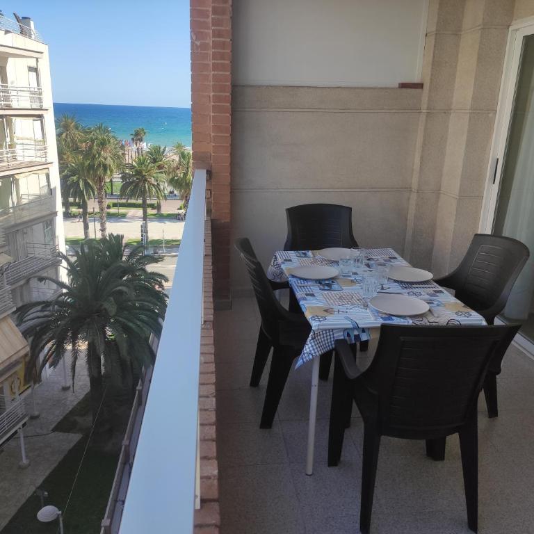 Casa Maitea, Playa Levante primera línea de mar, Parking - One-Bedroom Apartment with Sea View and Terrace - 14