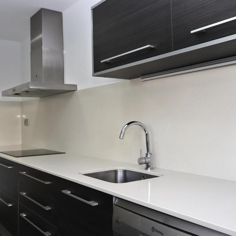 AT014 A pocos metros de la playa, equipamiento completo, piscina comunitaria - Villa con vistas al jardín - 12