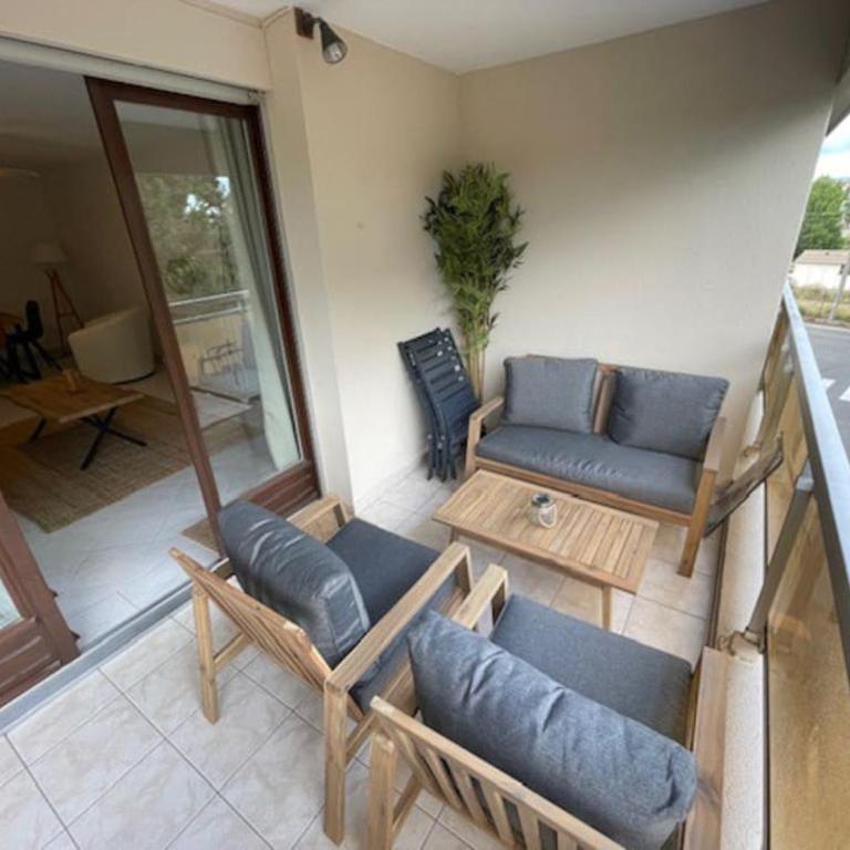 Appartement T3 rénové à 5 min de la plage - Fréjus - Apartment mit 2 Schlafzimmern - 1