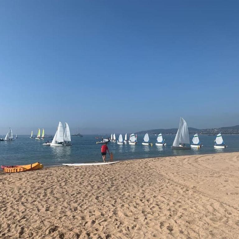Appartement T3 rénové à 5 min de la plage - Fréjus - Apartment mit 2 Schlafzimmern - 14