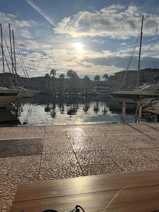 Appartement T3 rénové à 5 min de la plage - Fréjus - Apartment mit 2 Schlafzimmern - 16