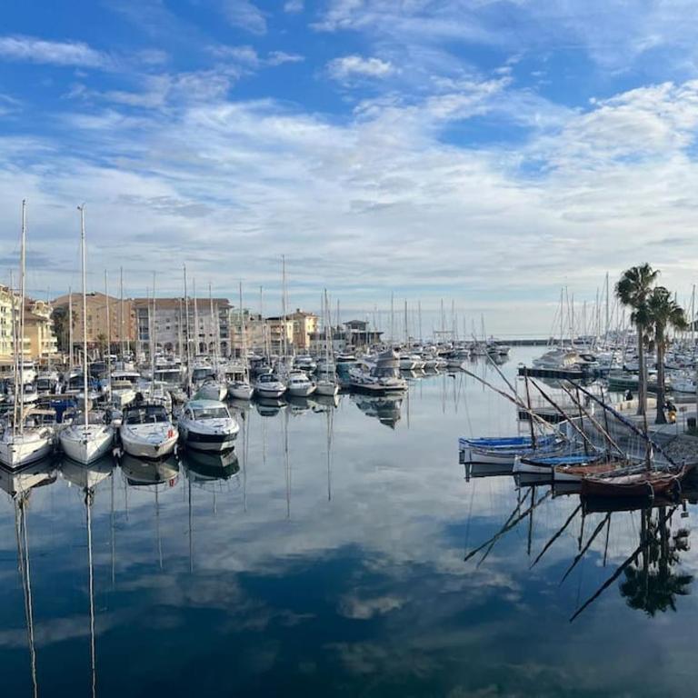 Appartement T3 rénové à 5 min de la plage - Fréjus - Apartment mit 2 Schlafzimmern - 18