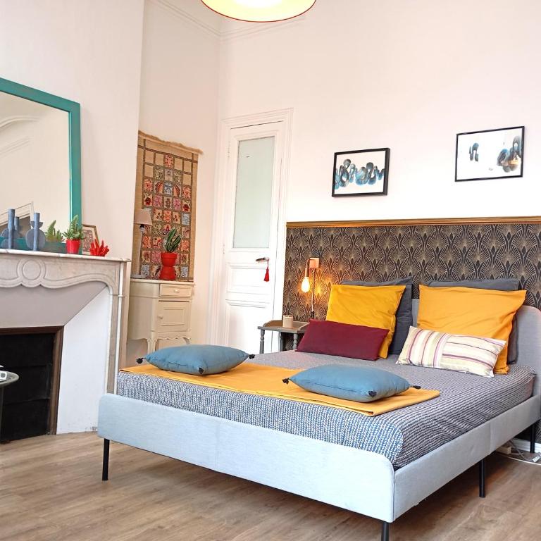 Chez l'habitant, propose Grande chambre Vieux port Marseille - Chambre Double - 10