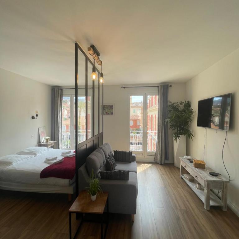 Le Verlaine, studio en centre ville à deux minutes des plages - Studio - 5