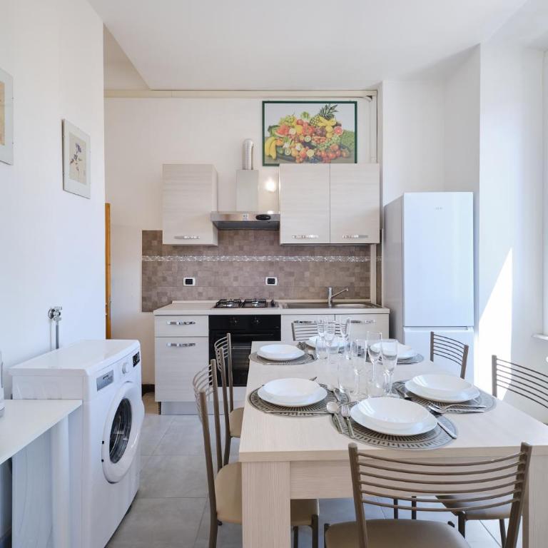 Ampio appartamento a 10 minuti dal Centro - Appartamento con 3 Camere da Letto - 6