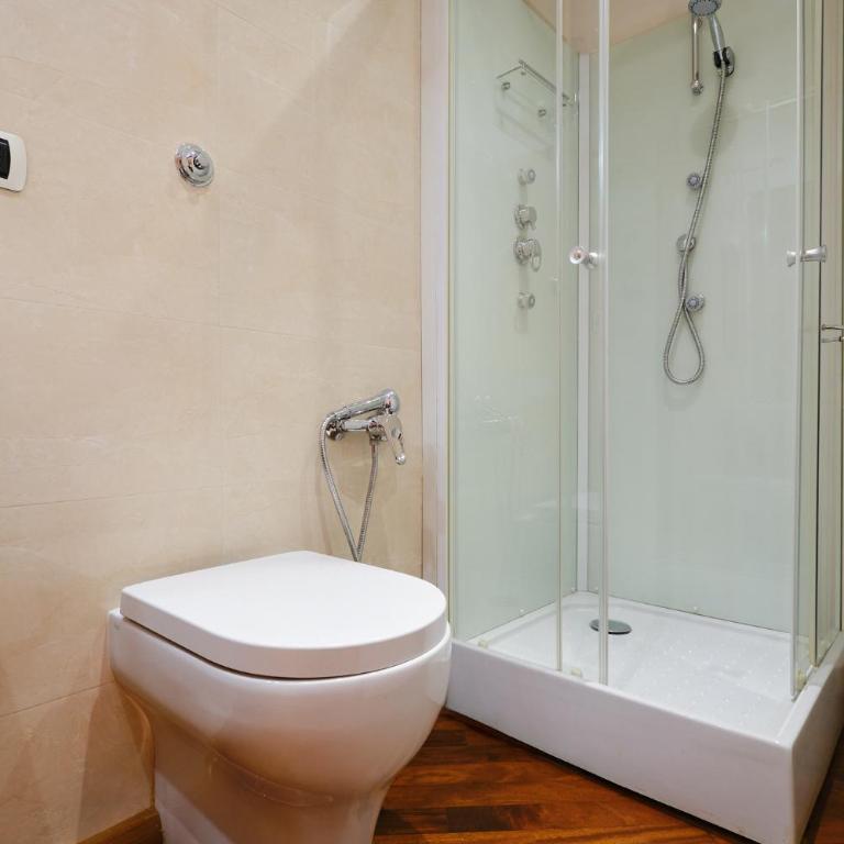 Ampio appartamento a 10 minuti dal Centro - Appartamento con 3 Camere da Letto - 25