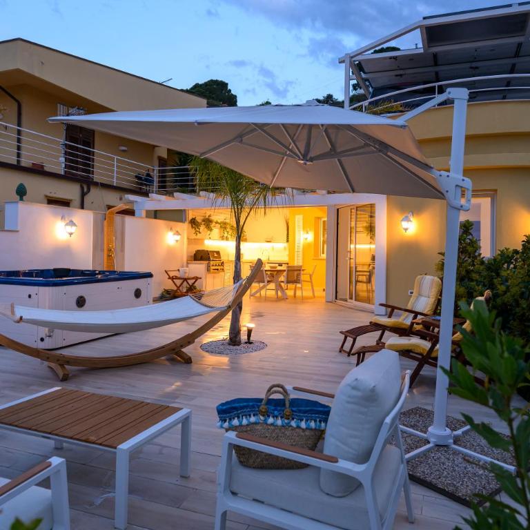 BM SUITE VILLA - Villa con Vista Mare - 48