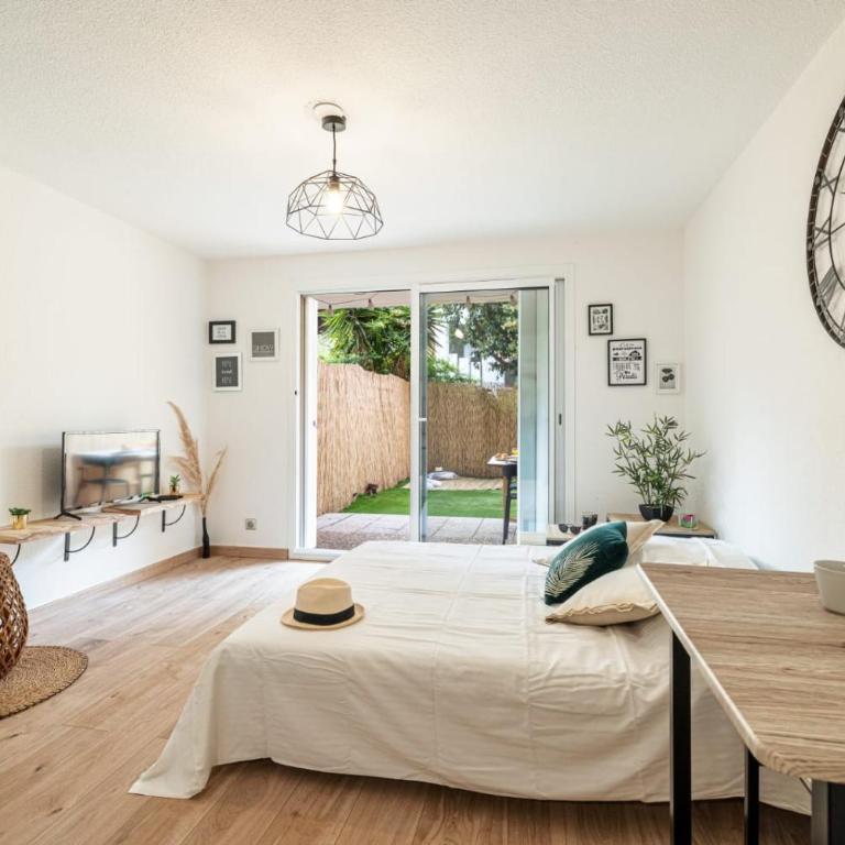 Relax Garden, Swimming pool in French Riviera - Appartement - Vue sur Jardin - 1