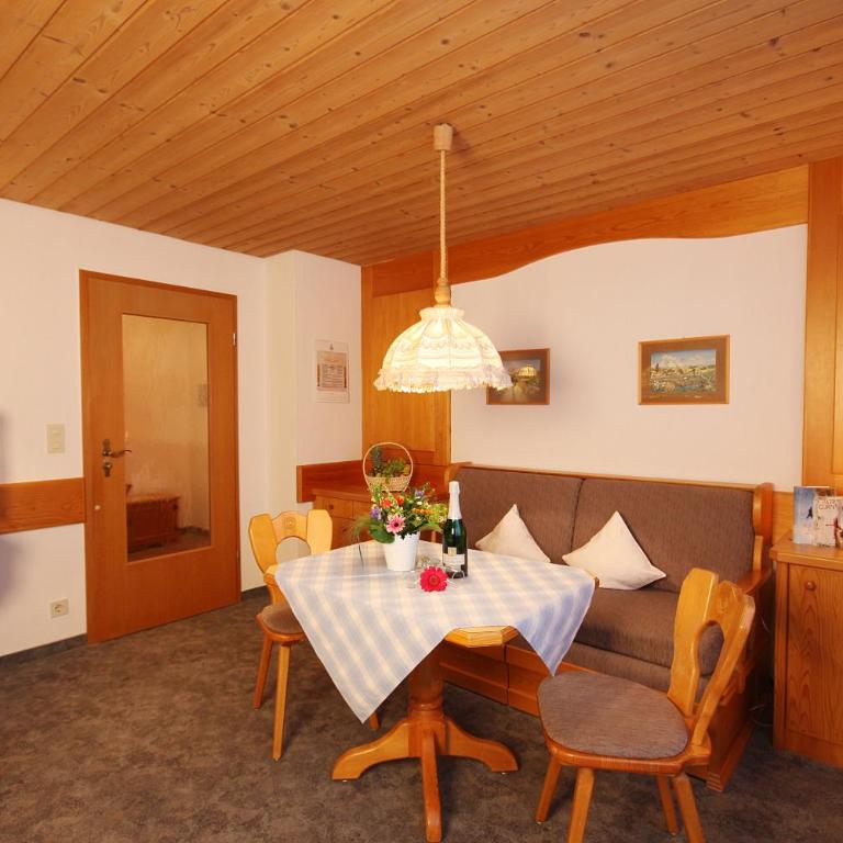 Gästehaus Bachtl - Apartment mit Dusche - 4