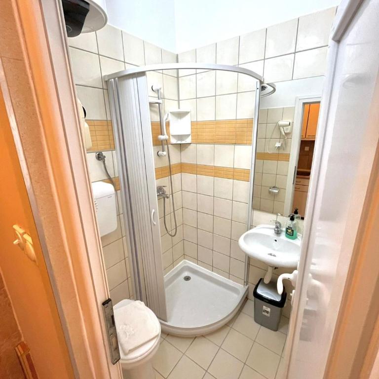 Apartments Sofija - One-Bedroom Apartment - 8