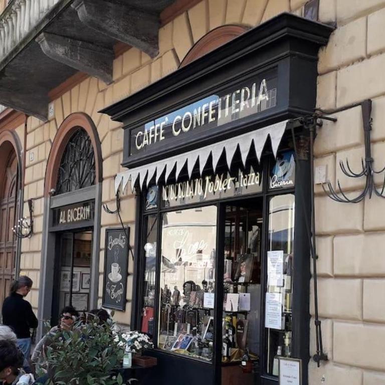 Centralissimo nel cuore del quadrilatero di Torino - Monolocale con Balcone - 25