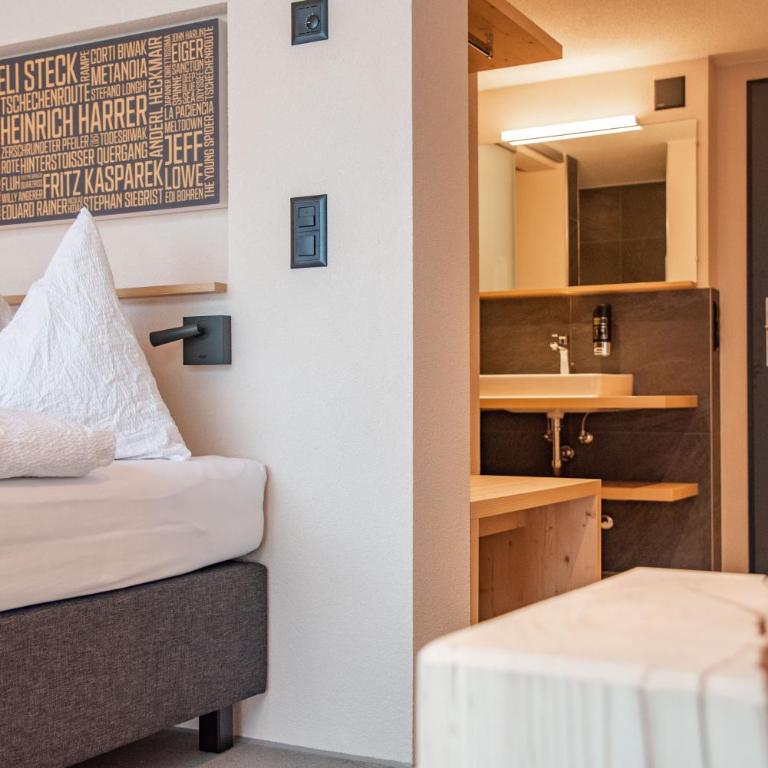 Eiger Lodge Chic - Doppelzimmer mit Balkon - 2