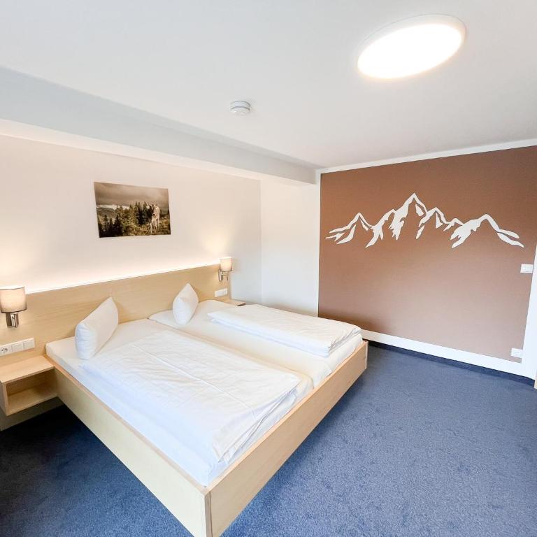 Fideliushaus - Double Room with Balcony 15 - 6