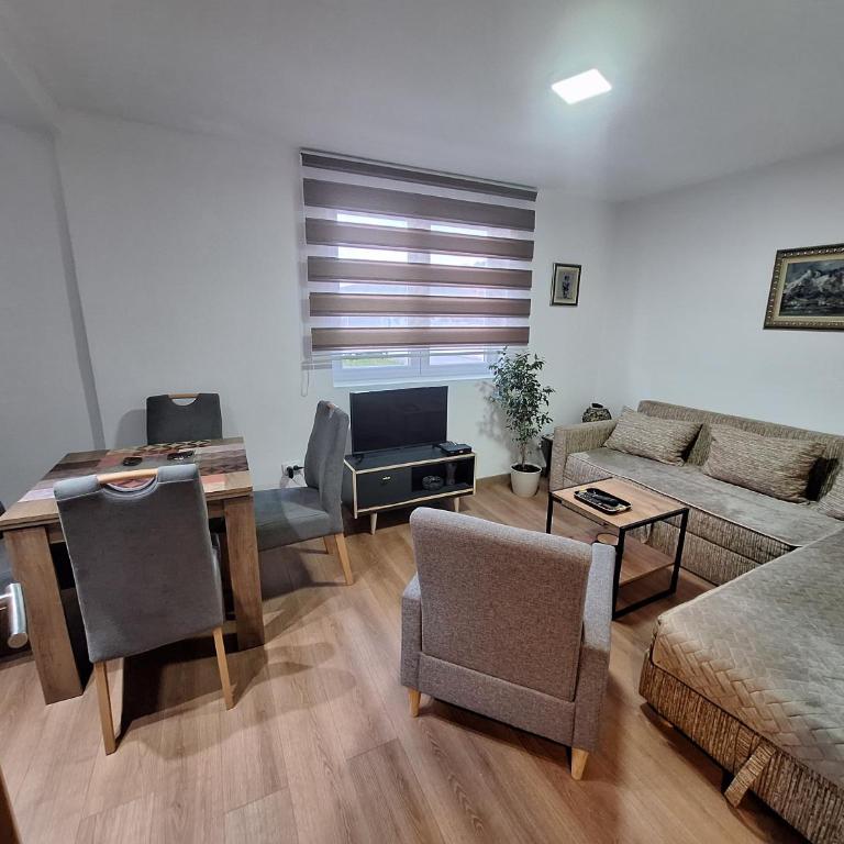 Neda Guesthouse - Apartman sa 3 Spavaće Sobe - 1