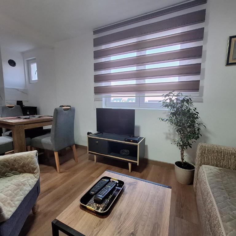 Neda Guesthouse - Apartman sa 3 Spavaće Sobe - 2