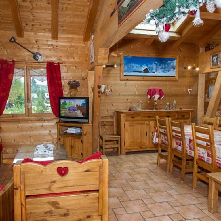 Chalet 8 pièces, 16 pers, proche village, parking, WiFi, animaux admis - FR-1-676-112 - Appartement - 3