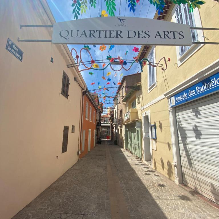 F2 Quartier des Arts St Raphaël - One-Bedroom Apartment - 19