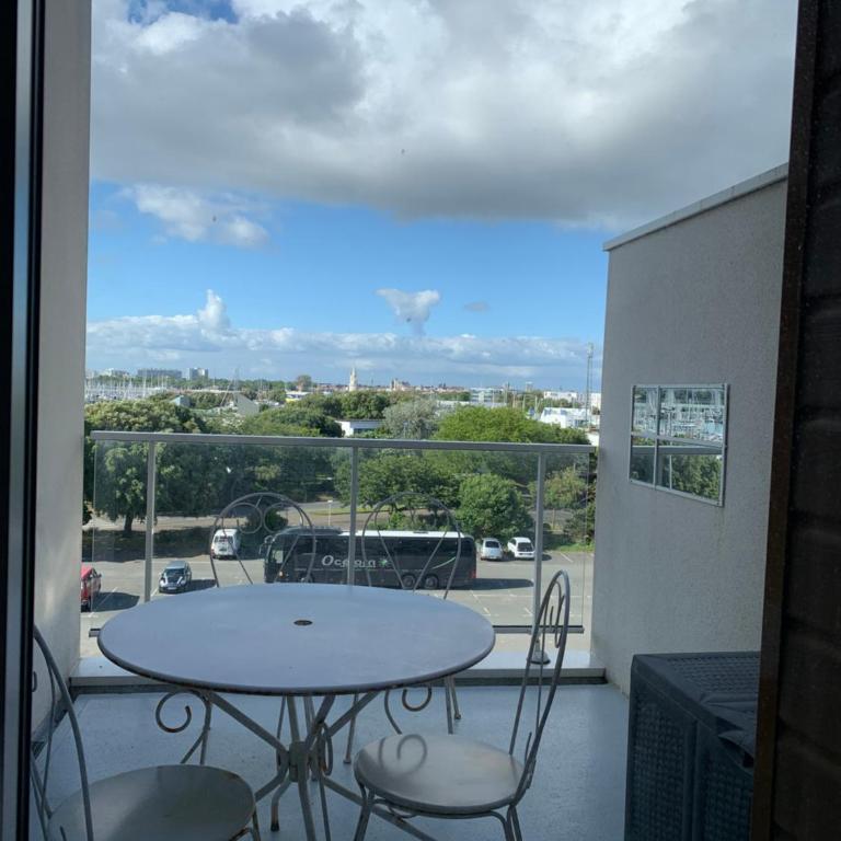 appt Grand Voile - One-Bedroom Apartment - 1