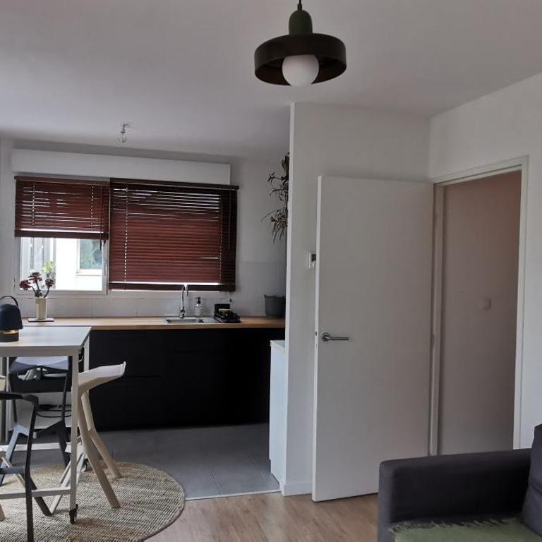 Appart T2 l'île de Nantes avec parking privé - One-Bedroom Apartment - 7
