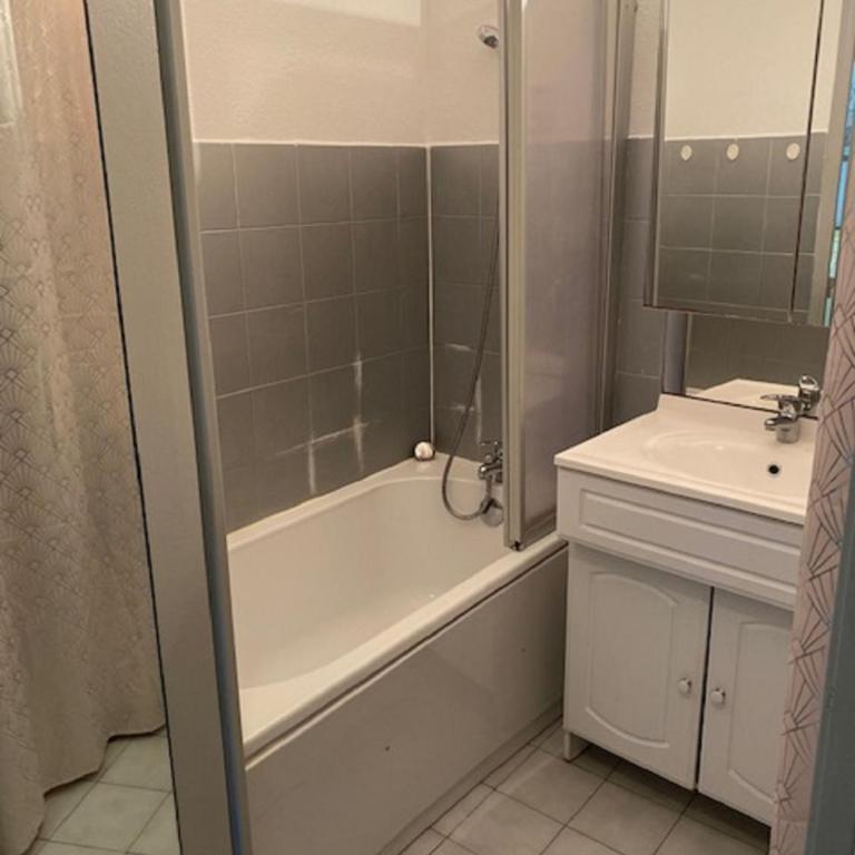 Vittoria Immobilier 4-REGLEMENT SUR PLACE -chèques vacances acceptés - Apartment - Ground Floor - 3