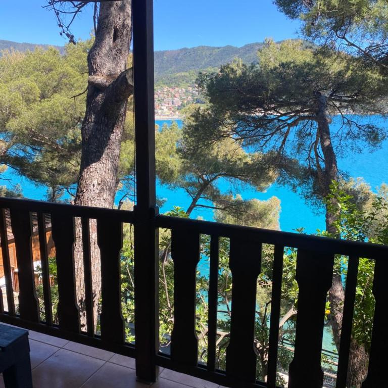 Villaggio Smeraldo - Bungalow con 2 Camere da Letto - 2