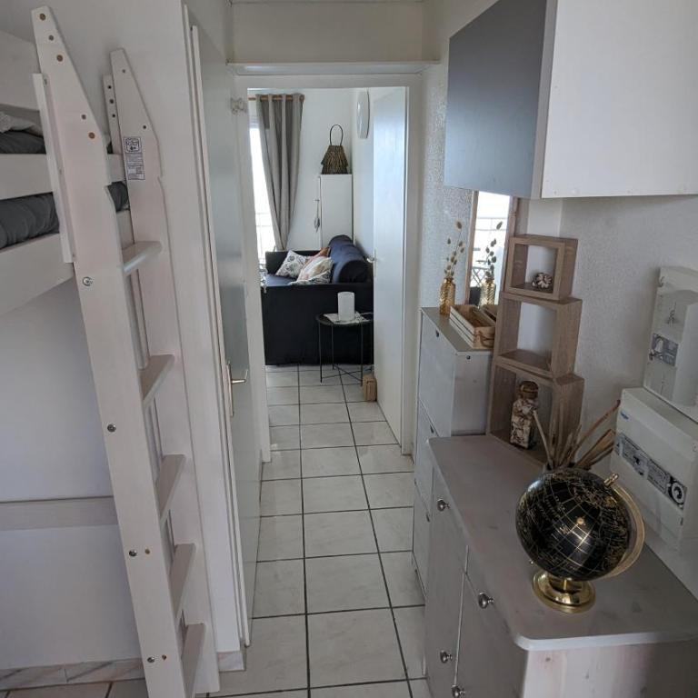 Appartement vue mer - accès direct à la plage - 4 à 5 personnes - Appartamento con Vista Mare - 18
