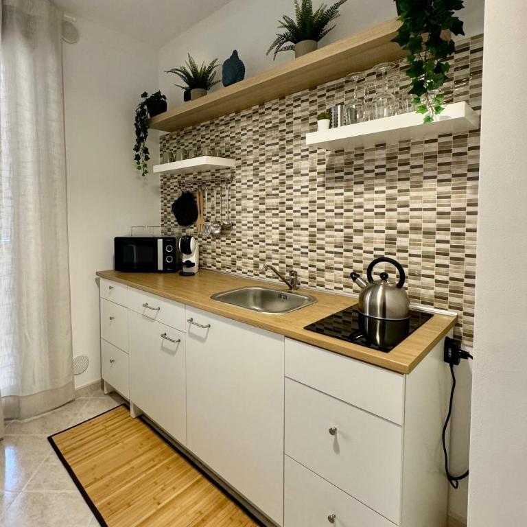 Deca Home - Appartamento con 2 Camere da Letto - 3