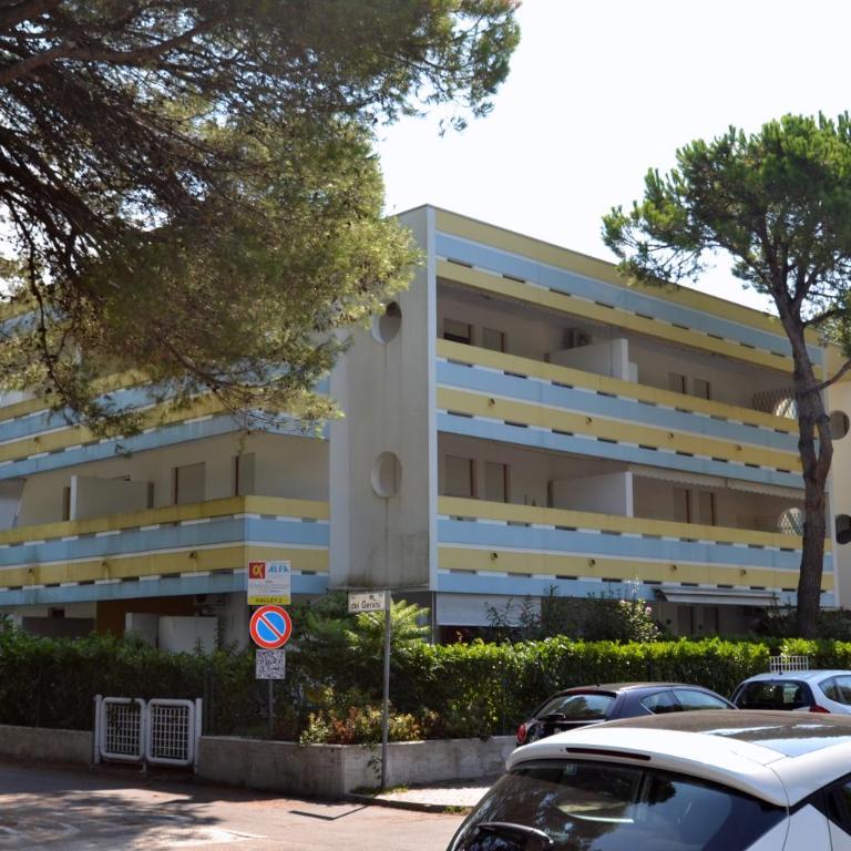Halley - Two-Bedroom Apartment - 8