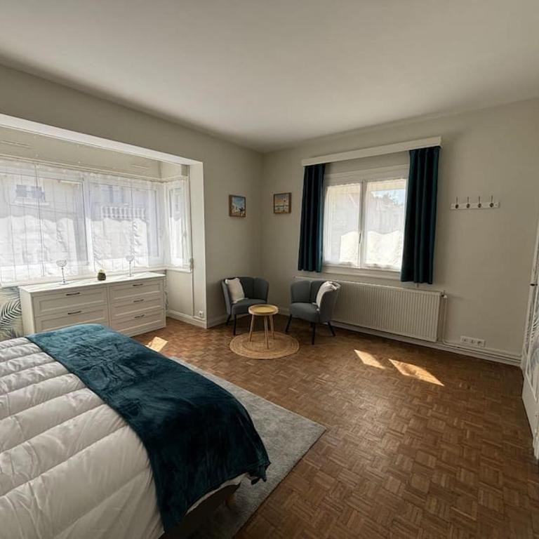 Charmante Maison avec 3 places de parking - Villa - 9